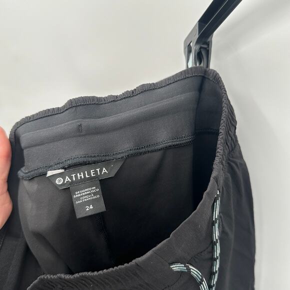 ATHLETA NWT Trekkie Skort in Black // 24 - Picture 9 of 14